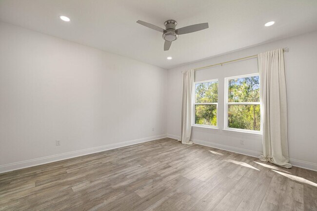 Building Photo - 4902 Kensington Ln