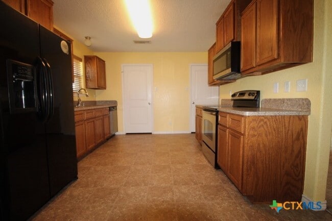 Building Photo - 3003 Tarrant County Dr