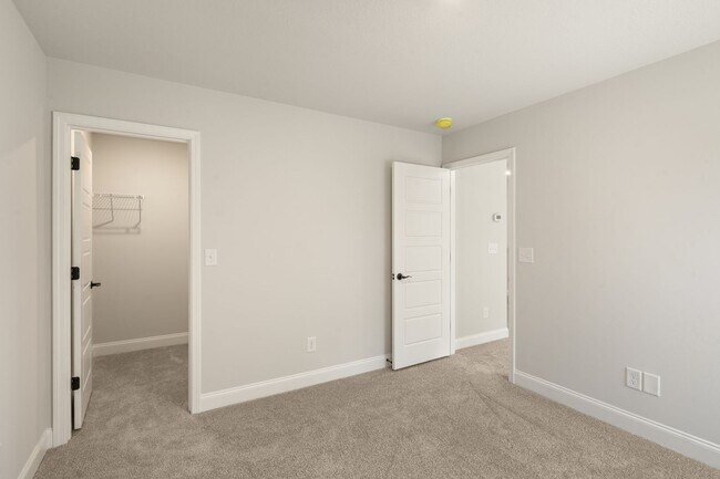 Building Photo - 337 Crosswinds Dr