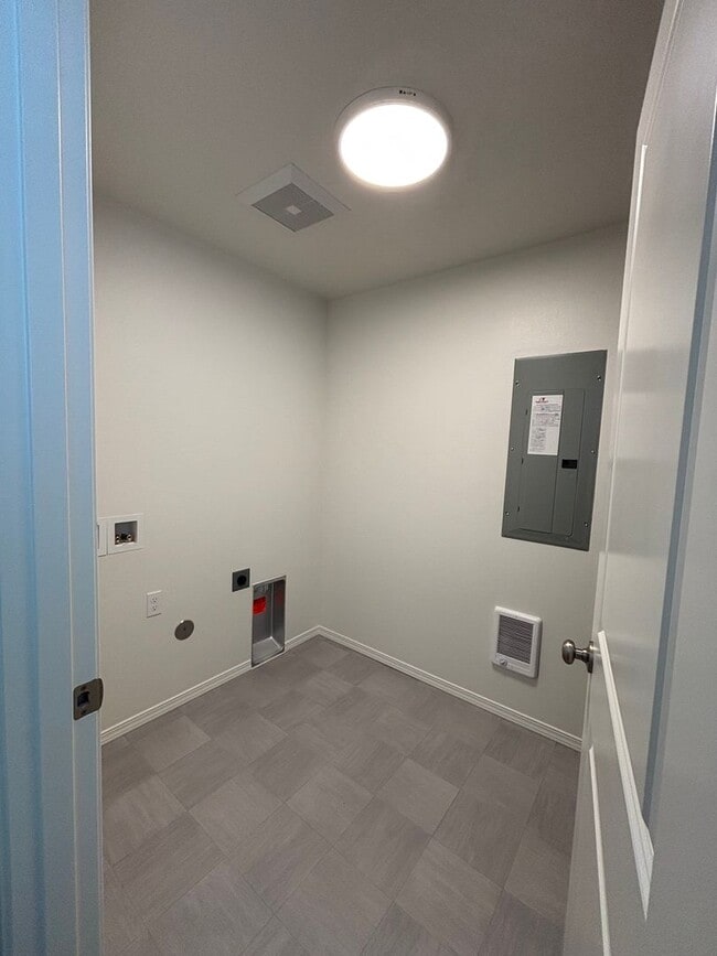 Building Photo - New Single Level Home in SunRidge Community