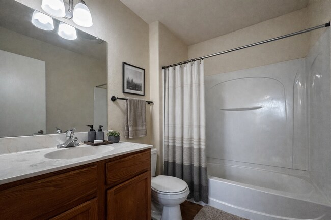 Building Photo - Centennial Apartments