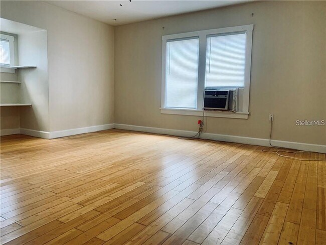 Building Photo - 2800 Dartmouth Ave N