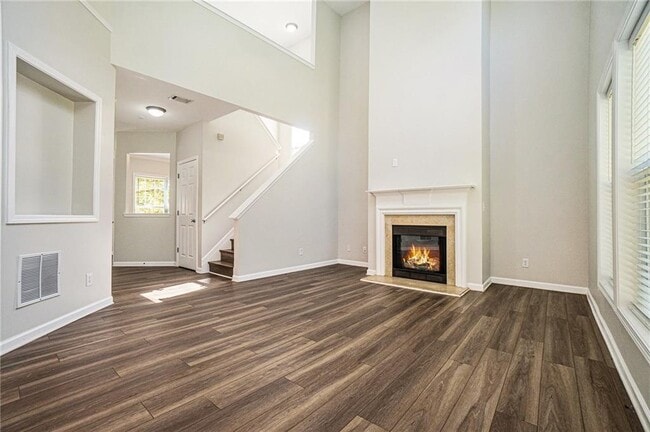 Building Photo - 3755 Uppark Dr