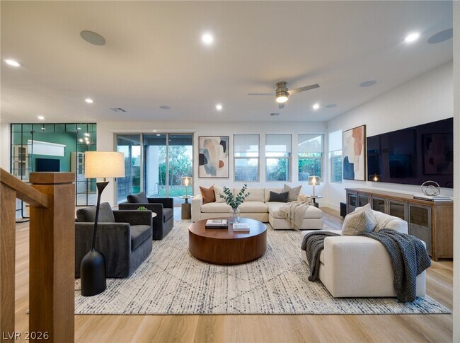 Building Photo - 9696 Starlight Ridge Ave
