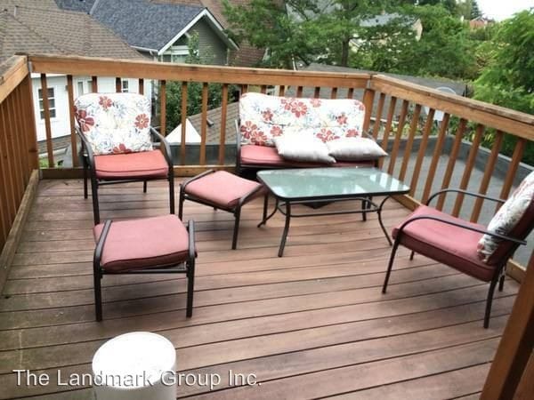 Building Photo - 3216 E Madison St