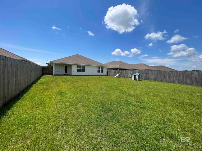 Building Photo - 23904 Songbird Dr