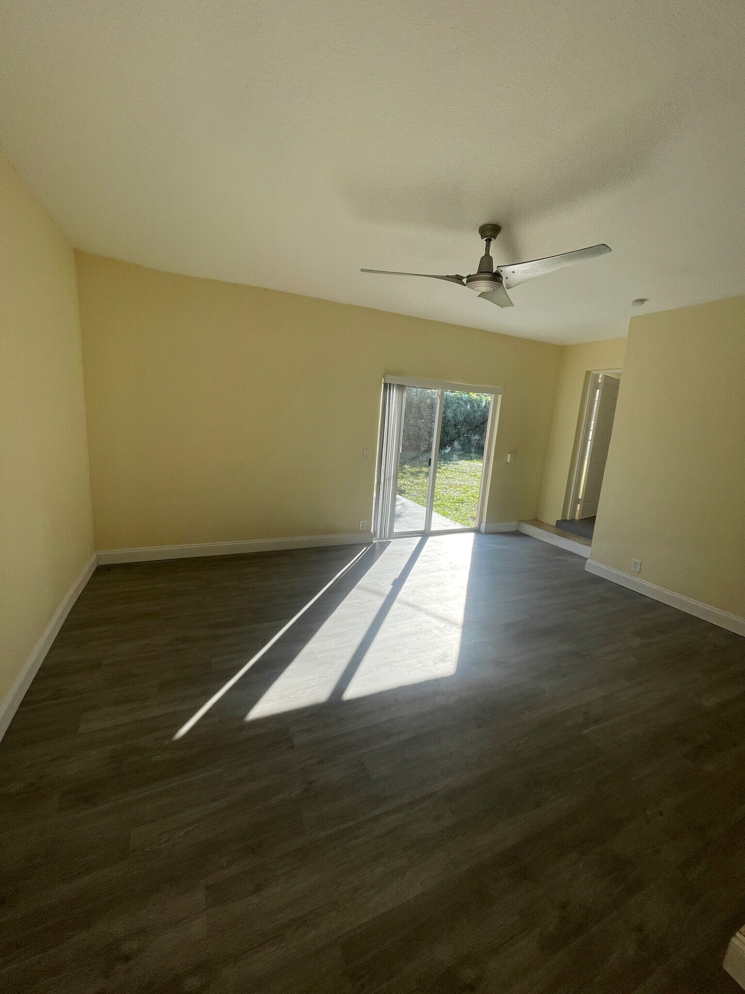 Building Photo - 3902 Westview Ave