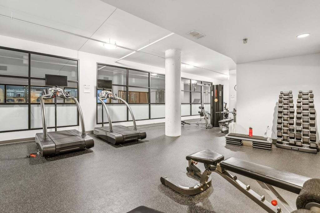 Building Photo - 401 N 2nd St