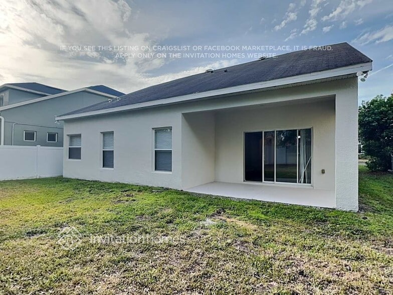 Building Photo - 14723 Sapodilla Dr