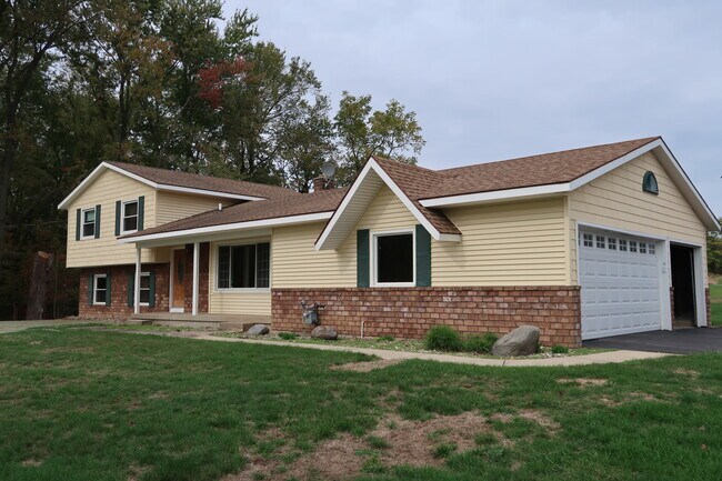 Primary Photo - 745 146th Ave