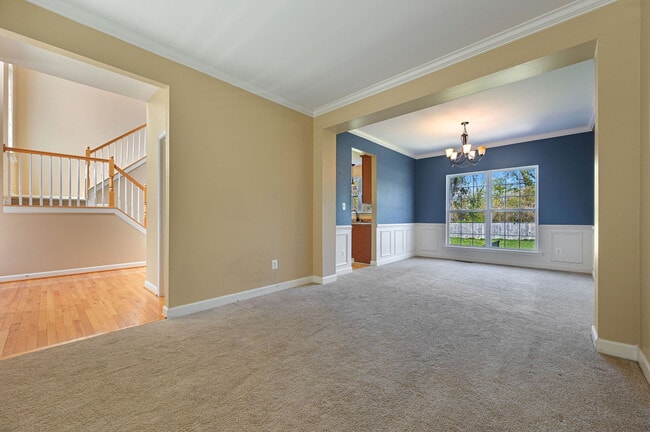 Building Photo - 463 Quail Landing Cir