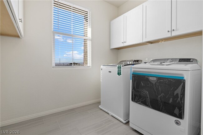 Building Photo - 808 Cadence View Way