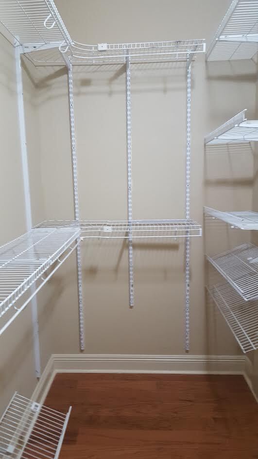 Building Photo - 502 Doloria Dr