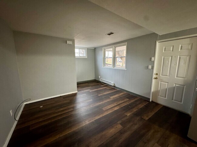 Building Photo - 1811 13th Ave