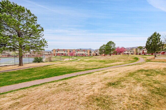 Building Photo - $1,995 - 3 Bed, 2.5 Bath Townhome in Color...