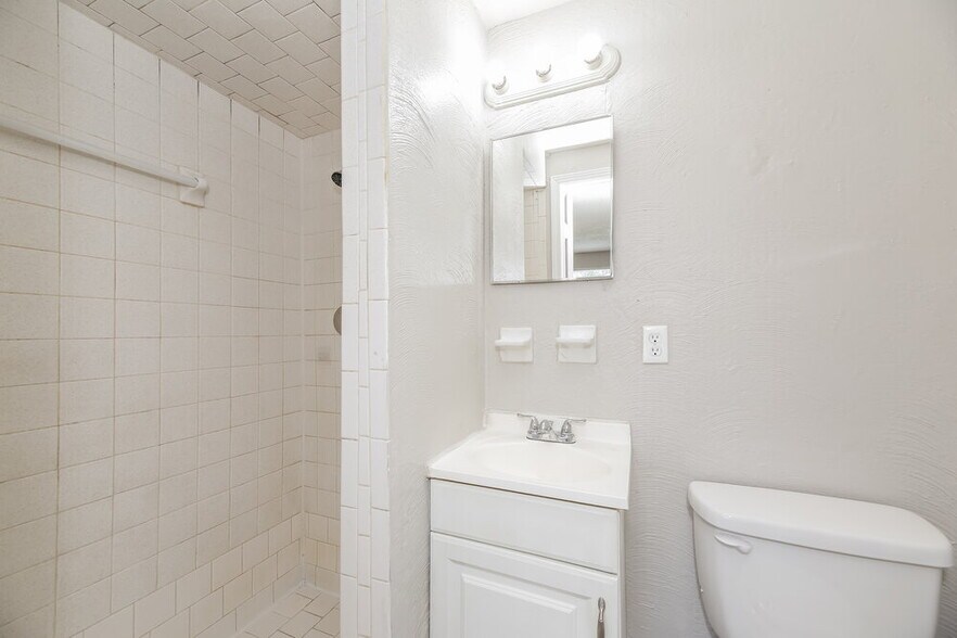 Building Photo - 5322 Boilard Dr