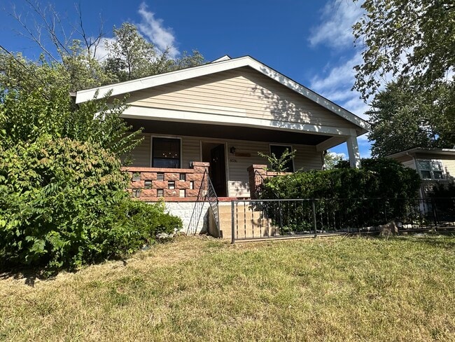 Building Photo - 8536 Mathilda Ave