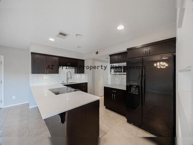 Building Photo - 1218 E Carter Dr