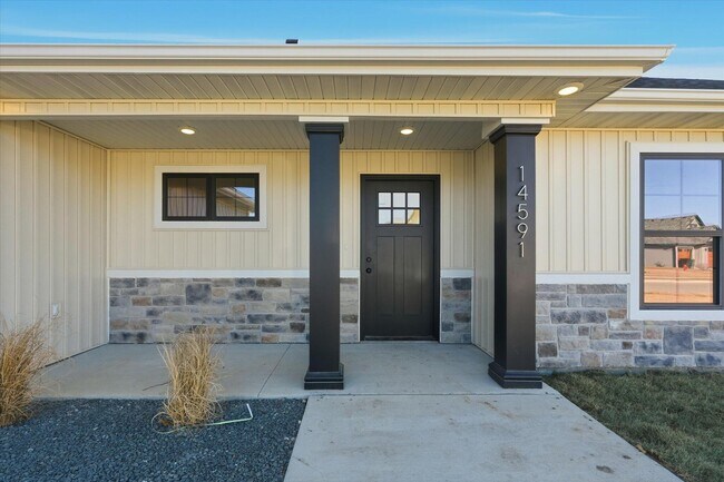 Building Photo - 14591 Wellstead Dr