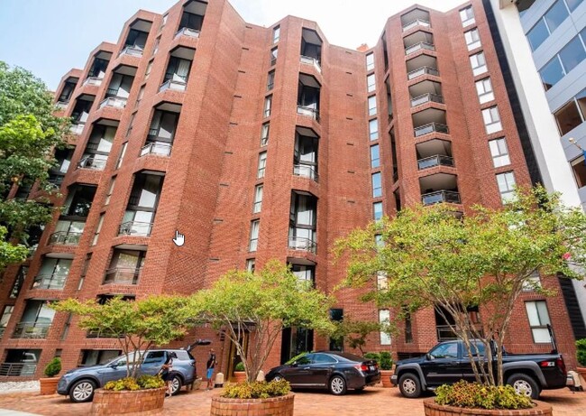 main building - 1099 22nd St NW