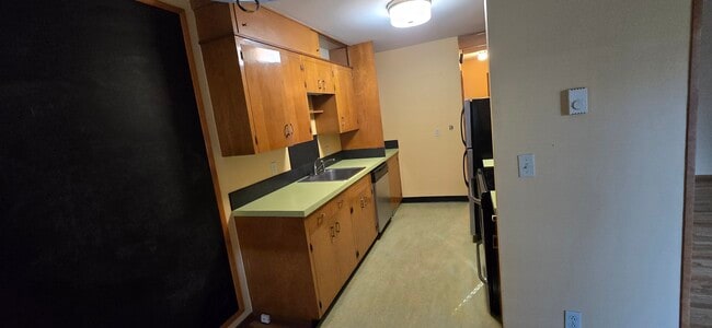 Building Photo - Troy