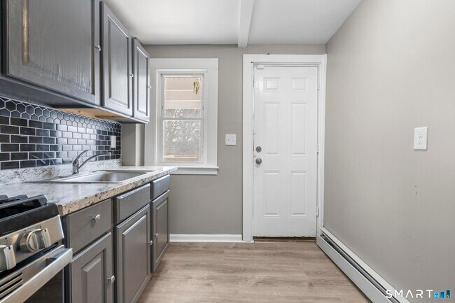 Building Photo - 22 Wolcott St