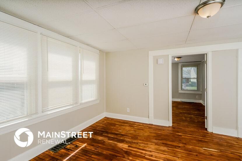 Building Photo - 409 S 39th St