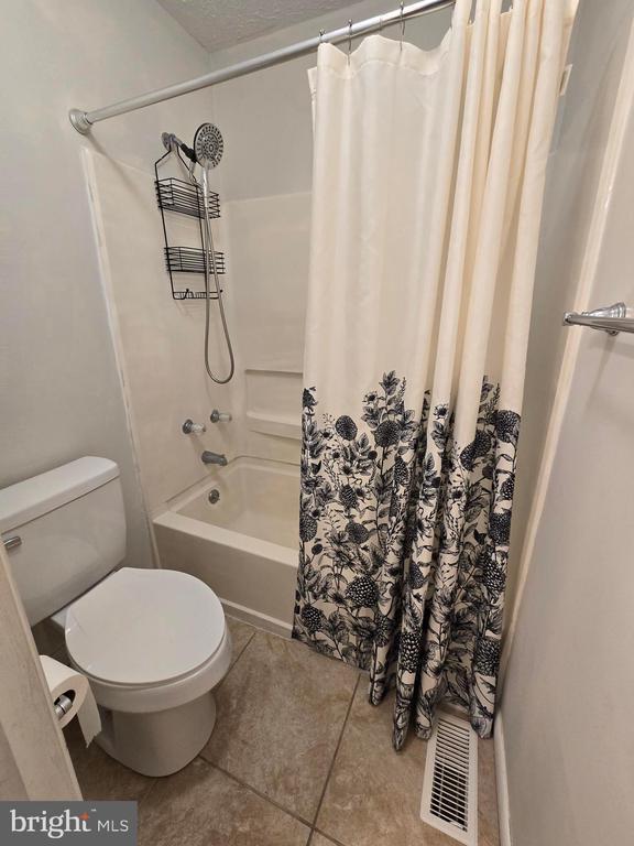 Building Photo - 6113 Tapir Pl