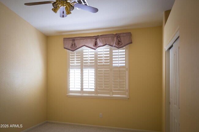 Building Photo - 844 W Azalea Dr