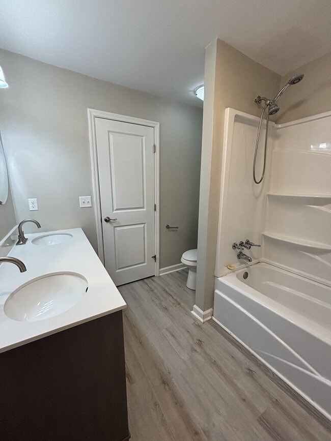 Building Photo - 8483 Yadkin Cir