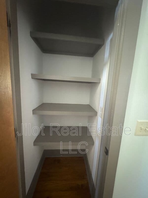 Building Photo - 1806 DeKalb Ave NE