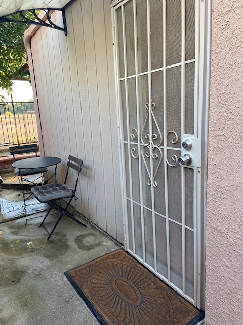 private security door - 8113 Laguna Brook Way