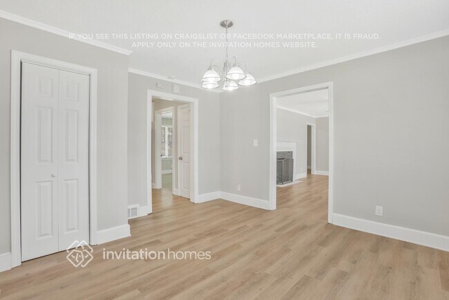 Building Photo - 4108 Campbell St NE