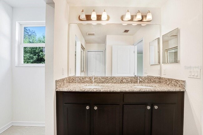 Building Photo - 6431 Bradford Hill Ct