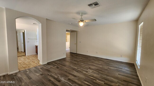 Building Photo - 42553 W Michaels Dr