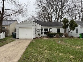 Building Photo - 1386 Eastwood Ave