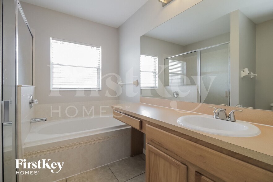 Building Photo - 1319 Macon Dr