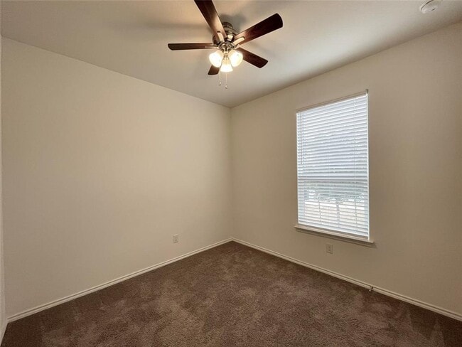 Building Photo - 168 Crimson Ln