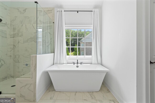 Building Photo - 2045 Kent Ct