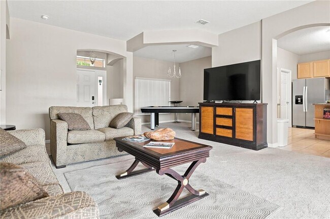 Building Photo - 3616 Valleyview Dr
