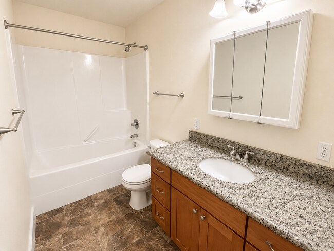 Building Photo - Spacious University Place Home Near Chambers Bay | 2-Car Garage & Lawn Care Included