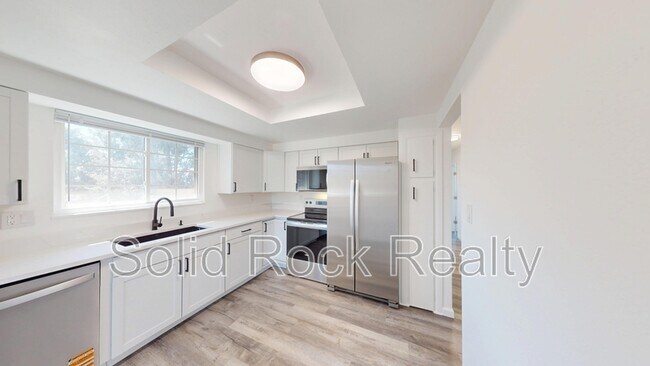 Building Photo - 7336 Franconia Dr