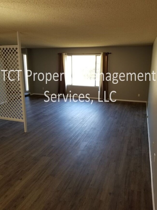 Building Photo - Adorably Updated Patio Home near Old Town Scottsdale