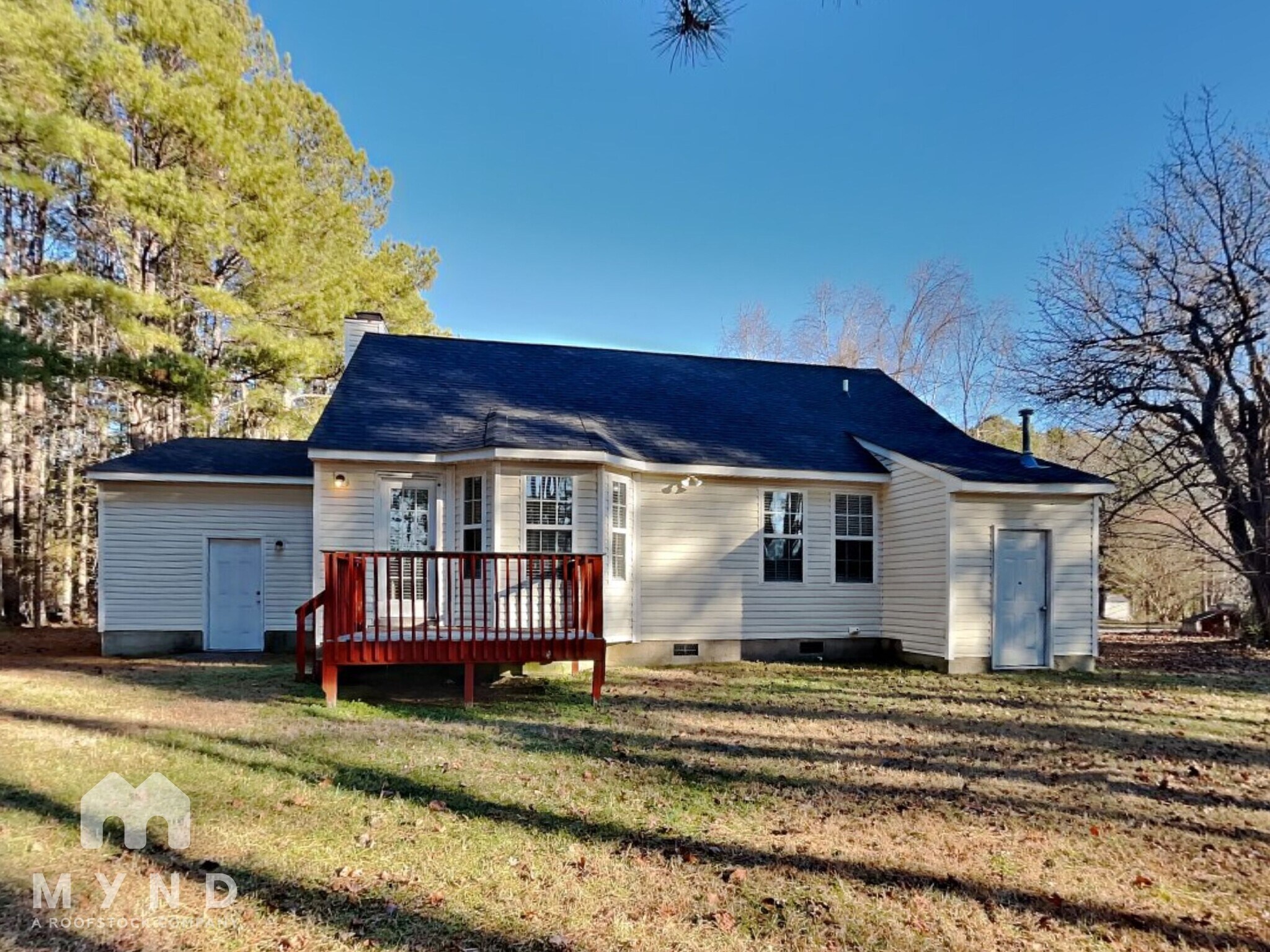 Building Photo - 7001 Lazy Breeze Cir