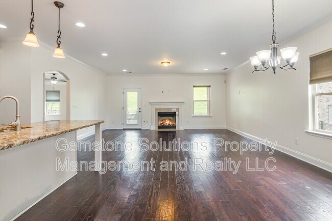 Building Photo - 76 Molly Bright Ln