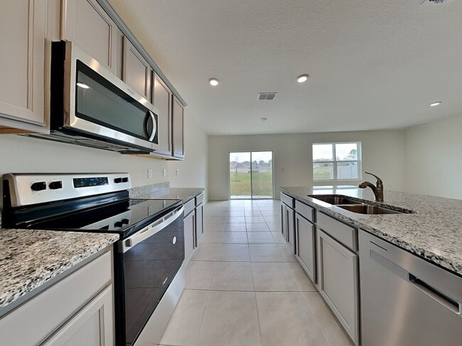Building Photo - 5246 Mahogany Dr