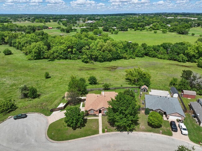 Building Photo - 322 Wonder Oak Ct