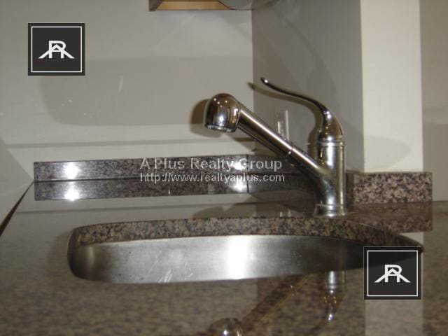 Building Photo - 2 bedroom in Boston MA 02132