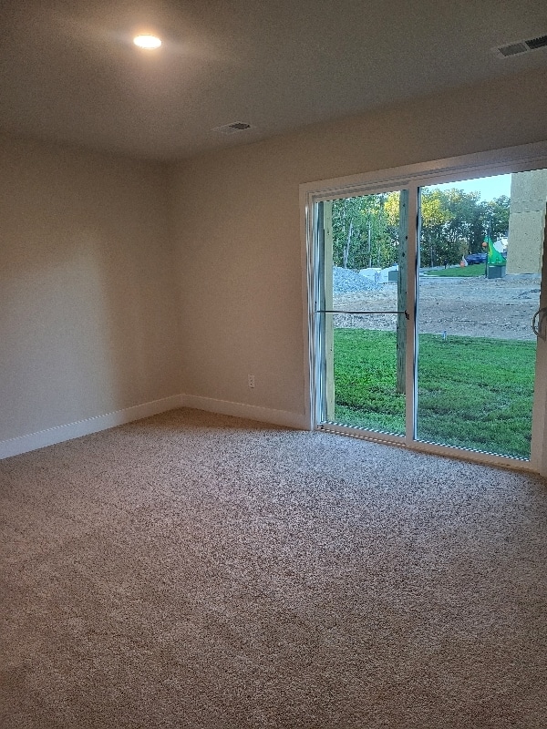 Building Photo - 180 Munsee Cir