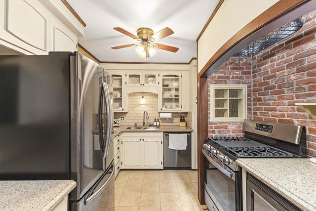 Building Photo - 5237 Nannette St